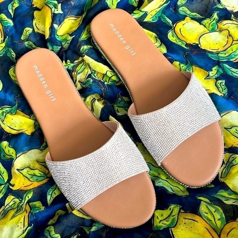 Brand New Madden Girl Ariianna Rhinestone Crystal Bling Slides Sandals Sparkly